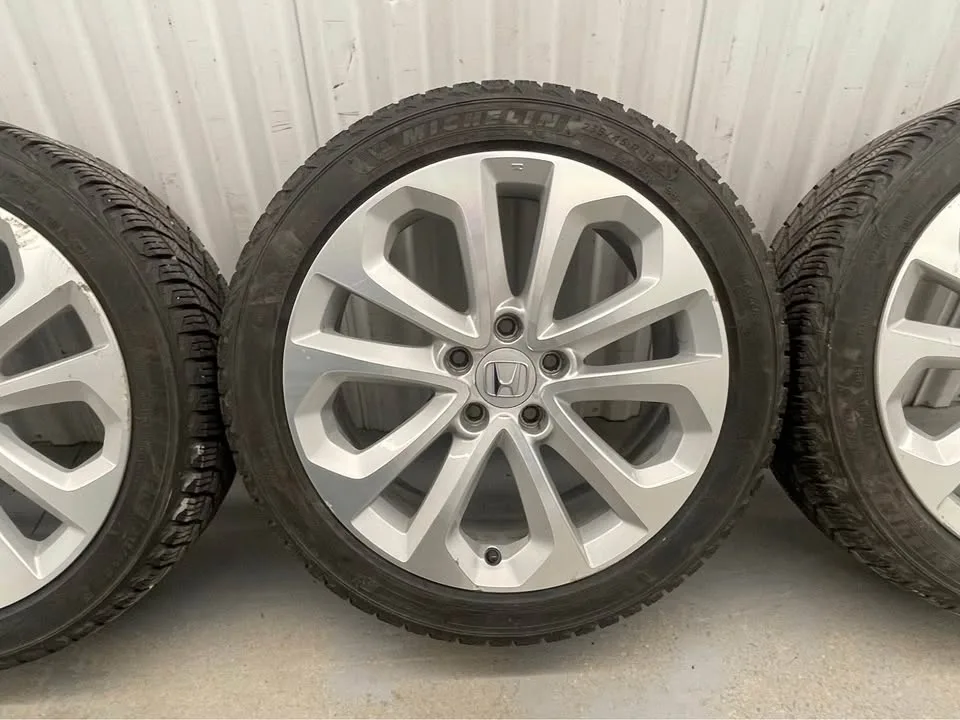 Honda Accord 18” Winter Wheels W/Michelin tires image indicator(4)