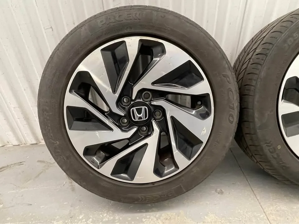 Honda Civic All season Wheels 16” inch image indicator(2)