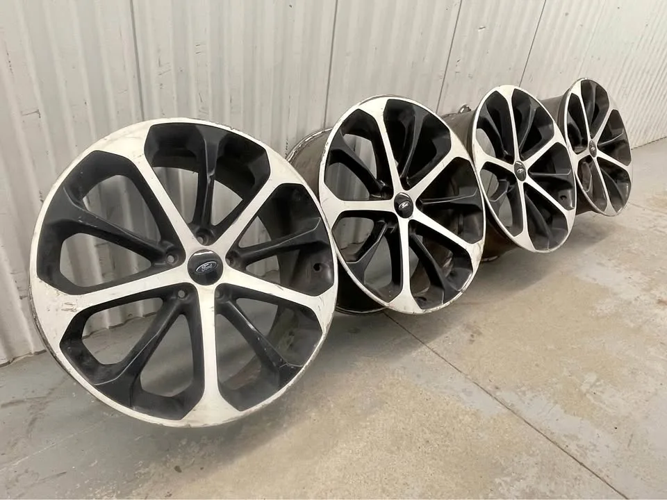 Ford 20” inch Wheels