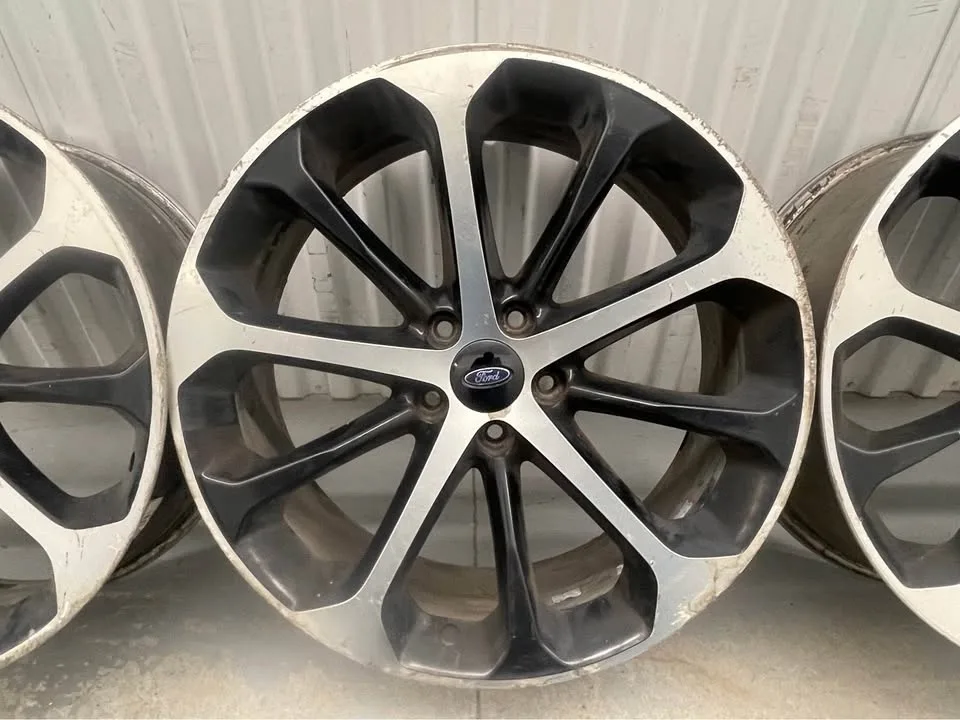 Ford 20” inch Wheels image indicator(3)