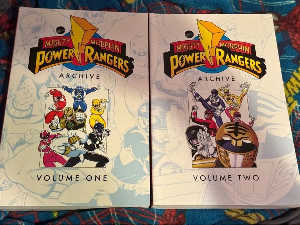Power Rangers Archives 1 & 2 IDW - Excellent Condition