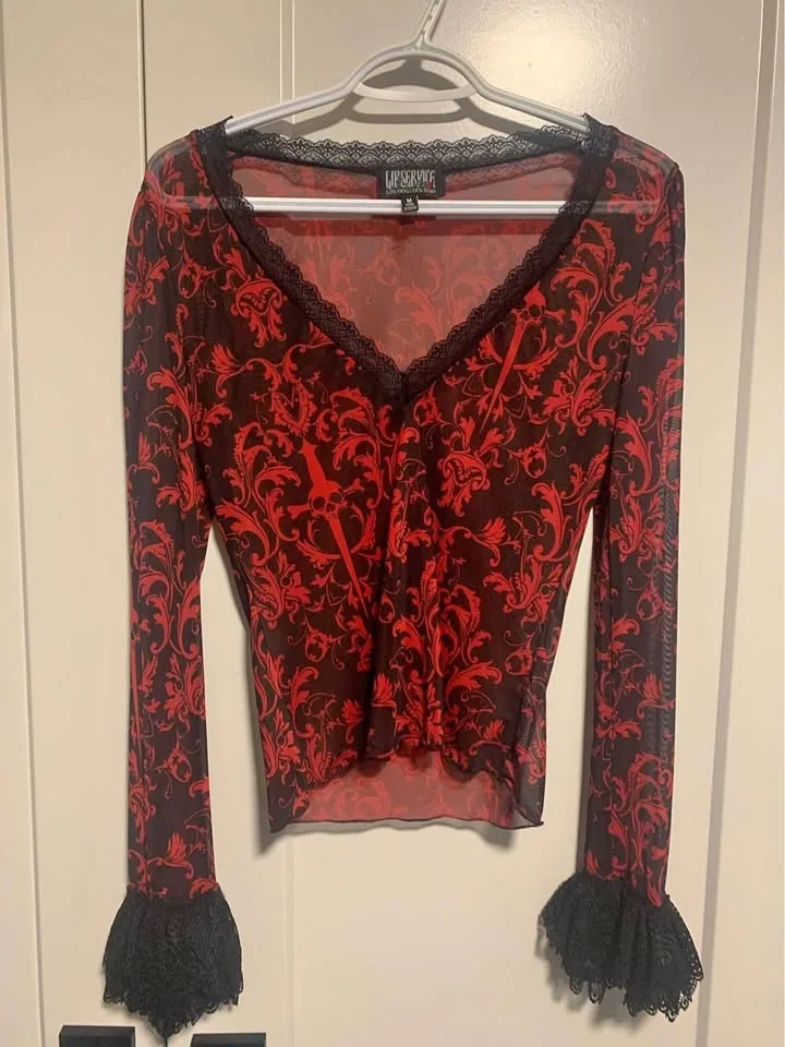 Gothic lipservice top