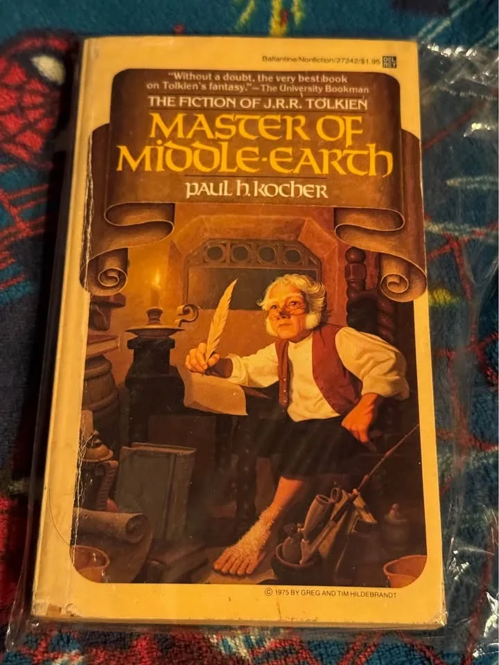 6 J.R.R.Tolkien books! Illustrated Hobbit included! image indicator(8)