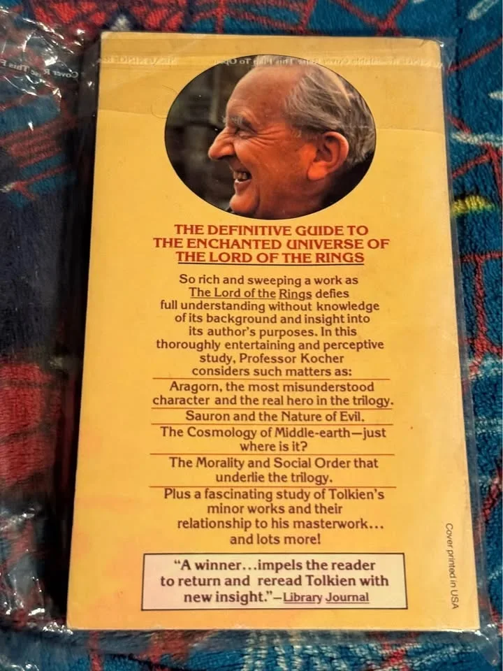 6 J.R.R.Tolkien books! Illustrated Hobbit included! image indicator(9)