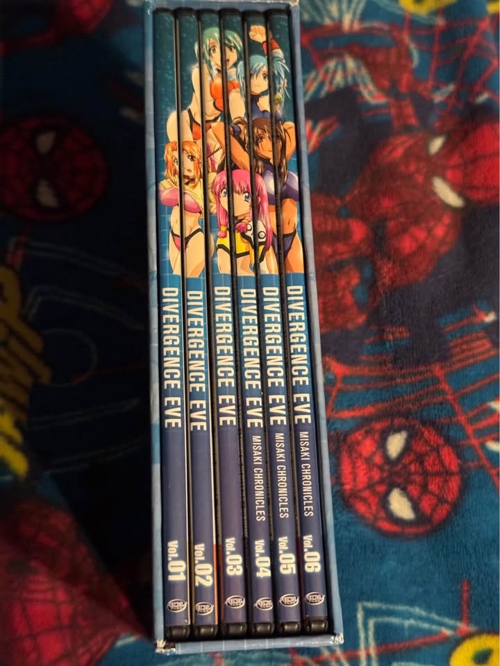 Divergence Eve complete collection DVD. Like New!! - photo 3