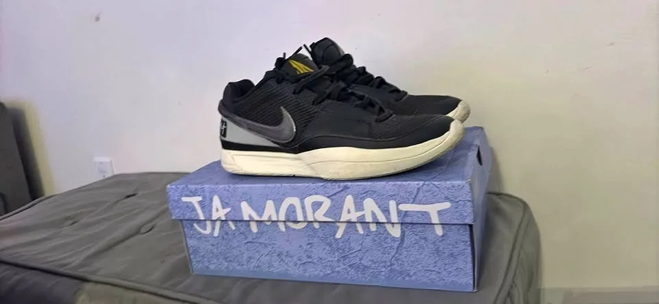 JA 1 WITH RECEIPT AND BOX