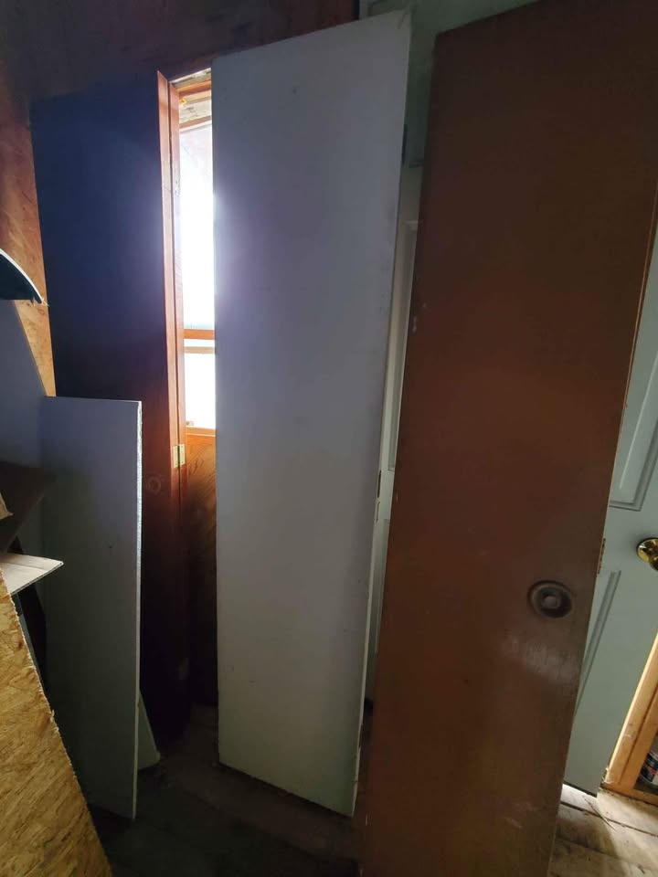 Bi Fold Door for Closet - photo 2