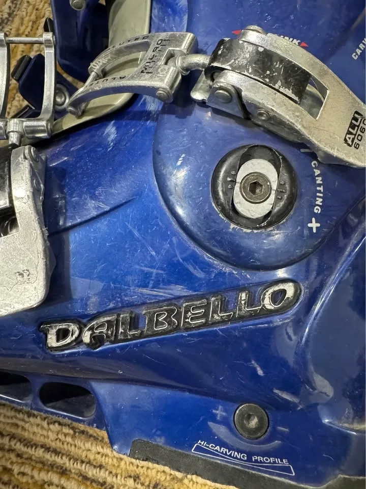 Dalbello Ski Boots – Size 285 mm – With Travel Bag image indicator(6)