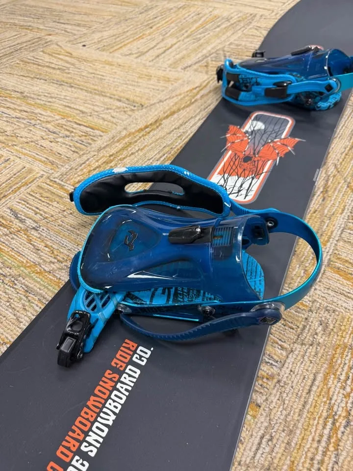 Ride Snowboard 163 cm + Ride Revolt Bindings (Large) – Great Con image indicator(4)