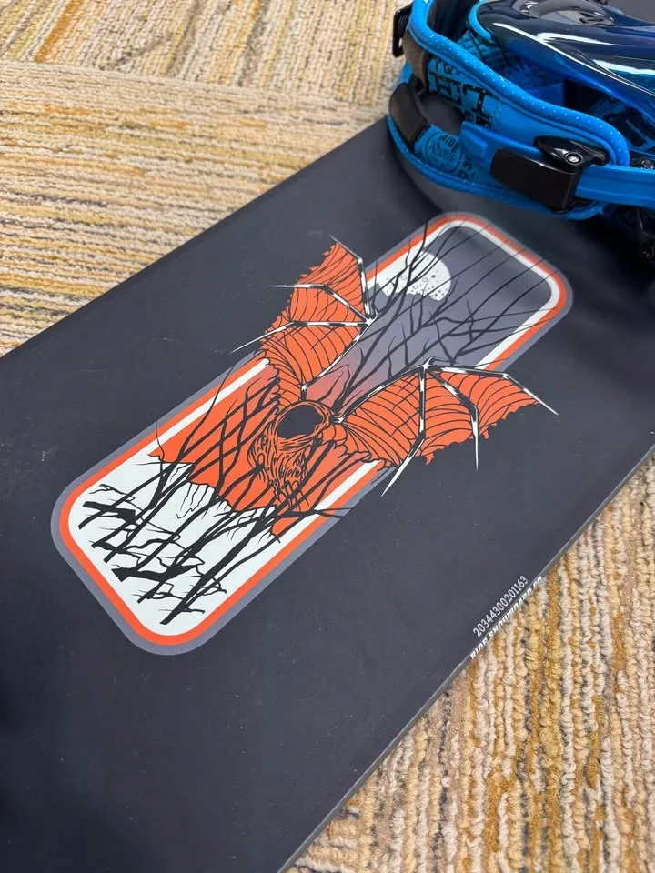 Ride Snowboard 163 cm + Ride Revolt Bindings (Large) – Great Con image indicator(5)