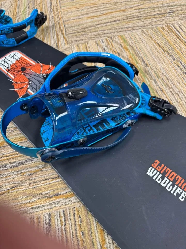 Ride Snowboard 163 cm + Ride Revolt Bindings (Large) – Great Con image indicator(6)