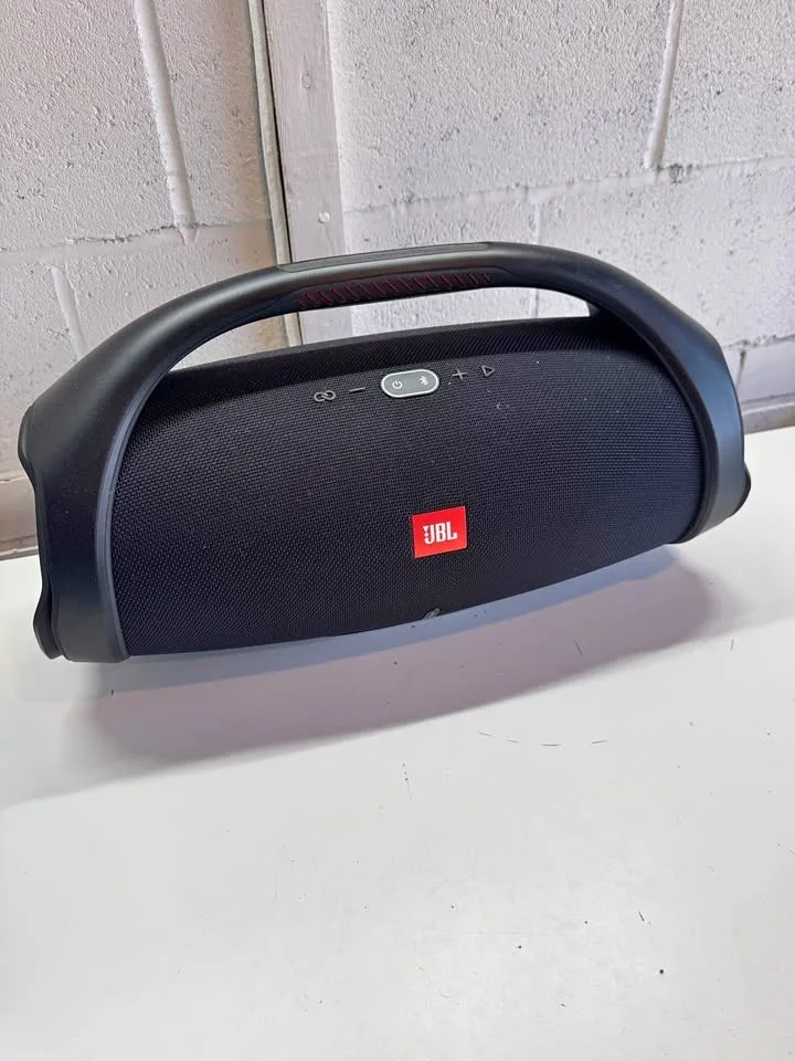 JBL Boombox 2 – Mint Condition – Powerful Bluetooth Speaker