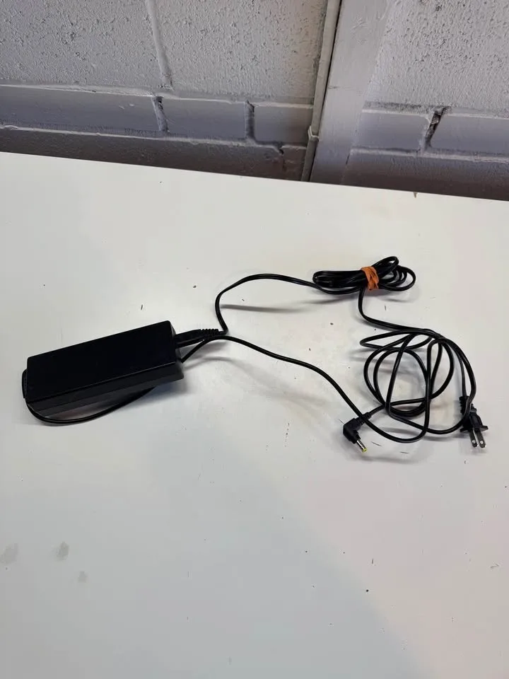 JBL Boombox 2 – Mint Condition – Powerful Bluetooth Speaker image indicator(8)