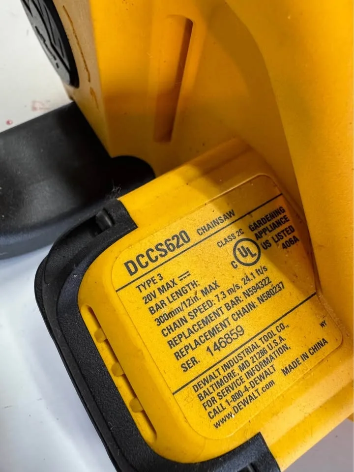 Brand New DeWalt 20V XR Chainsaw (12” Brushless) brand new ￼ image indicator(2)