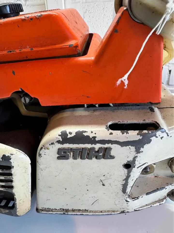 Vintage Stihl 041AV Chainsaw (No Bar/Chain) image indicator(2)