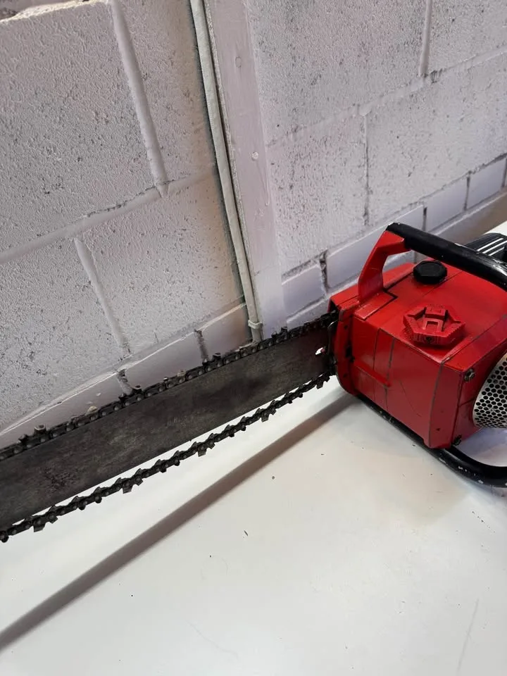 Used Homelite XL-1 Gas Chainsaw – Needs Tune-Up image indicator(4)