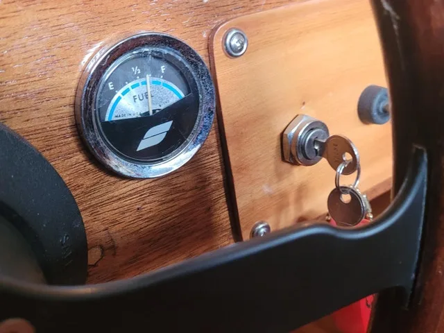 Classic Cedar Boat 16 foot with Motor and Trailer image indicator(7)