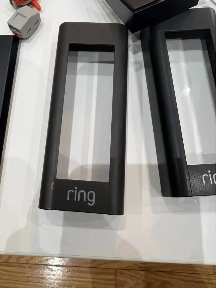 Ring Doorbell Faceplates & Wedge/Corner Mount Kit image indicator(3)