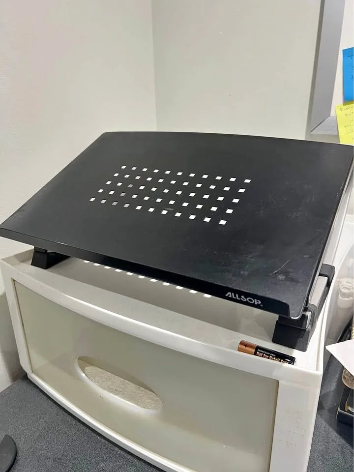 Ergonomic Laptop Stand - Allsop Metal Art Riser | Like New!