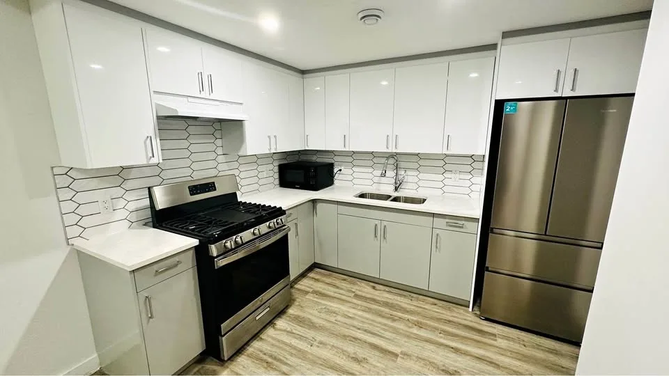 2 Beds 1 Bath - House