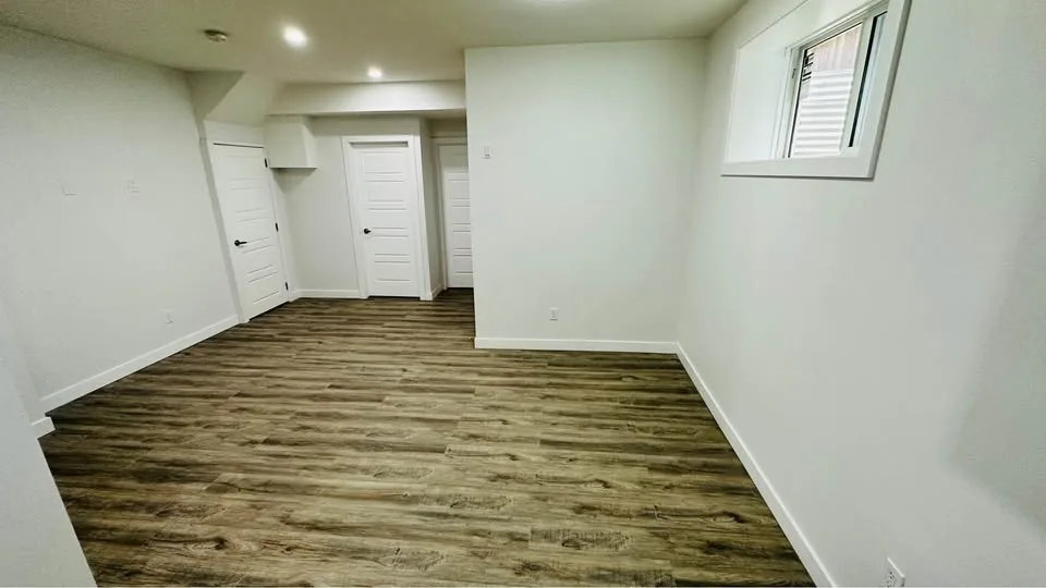 2 Beds 1 Bath - House image indicator(9)