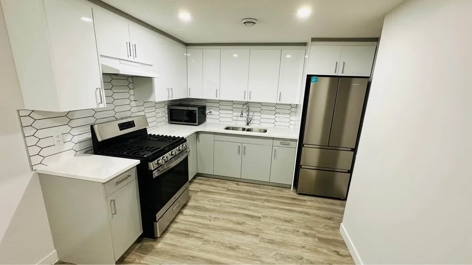 2 Beds 1 Bath - Apartment image indicator(2)