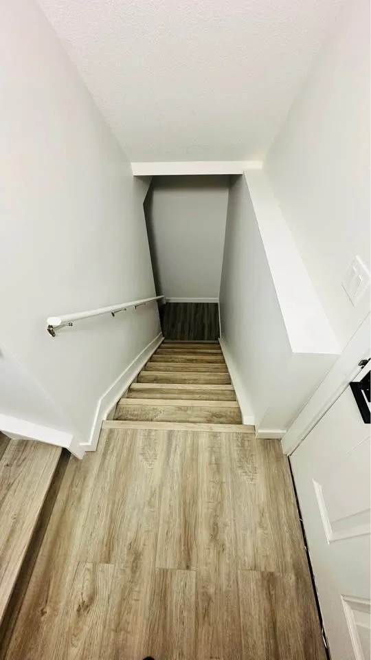 2 Beds 1 Bath - Apartment image indicator(9)