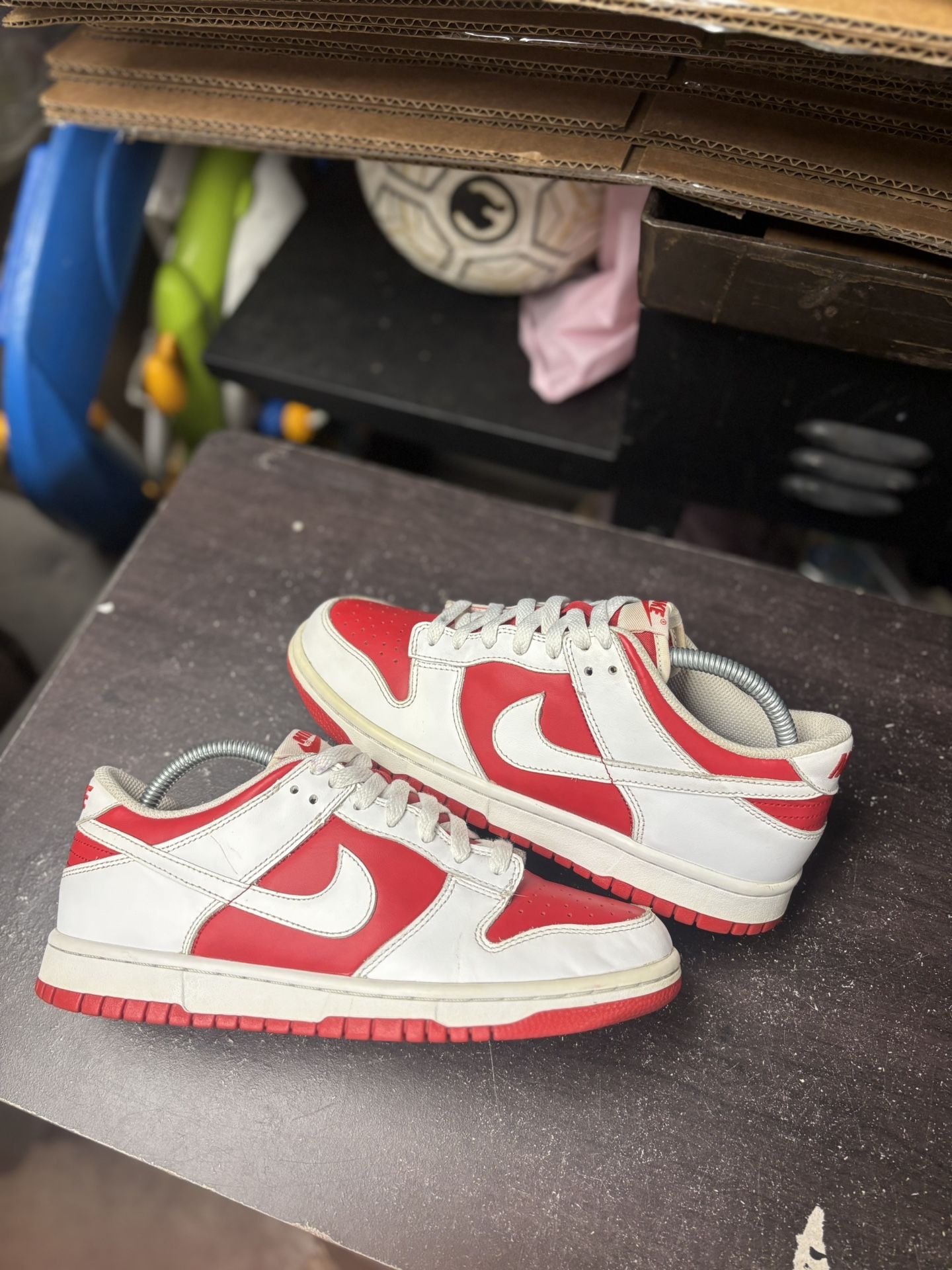 Nike Dunk Low Championship red