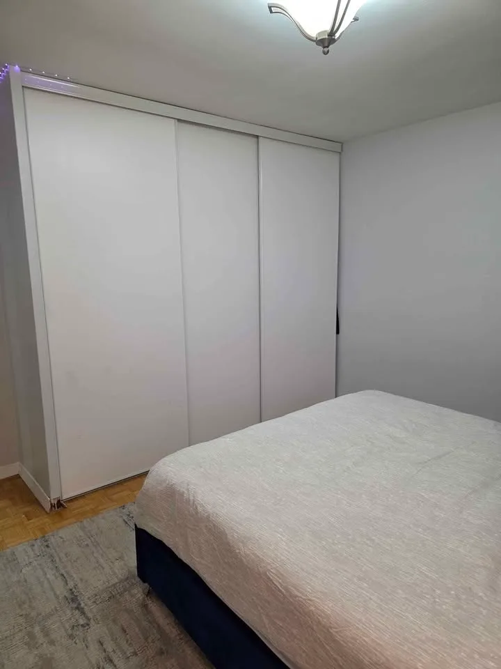 2 Beds 1 Bath - Apartment image indicator(4)