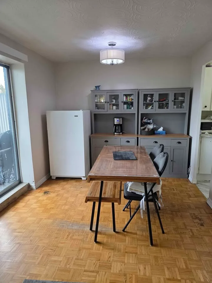 2 Beds 1 Bath - Apartment image indicator(7)