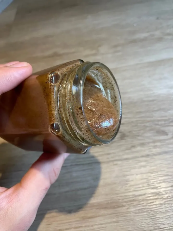 Raw Unpasteurized Creamed Honey With Cinnamon and Vanilla Flavor image indicator(4)