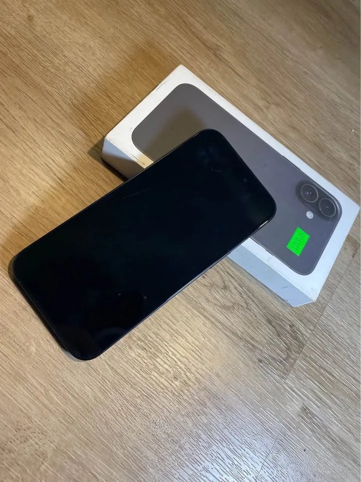 iPhone 16 Plus image indicator(2)