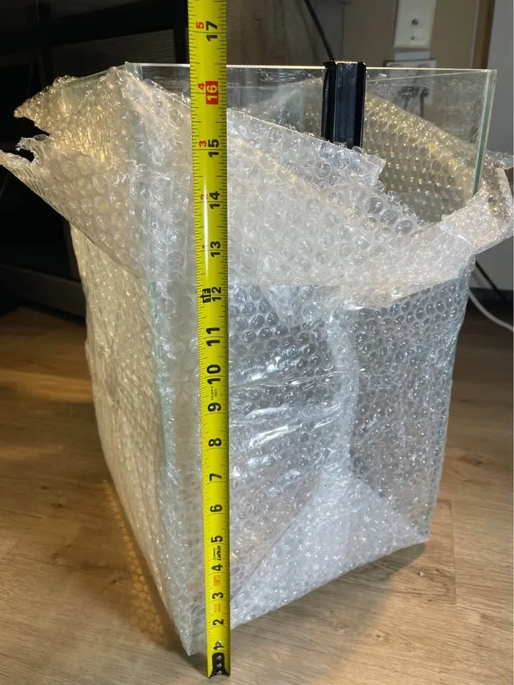 Brand New Fish Tank Never Used image indicator(3)