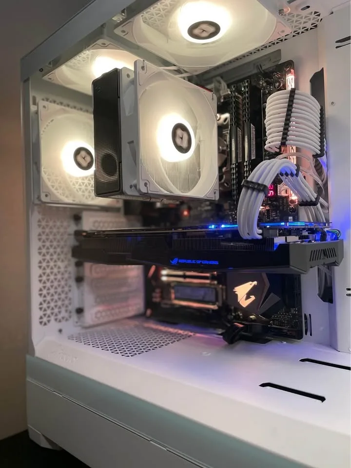 Custom Built Gaming PC image indicator(5)