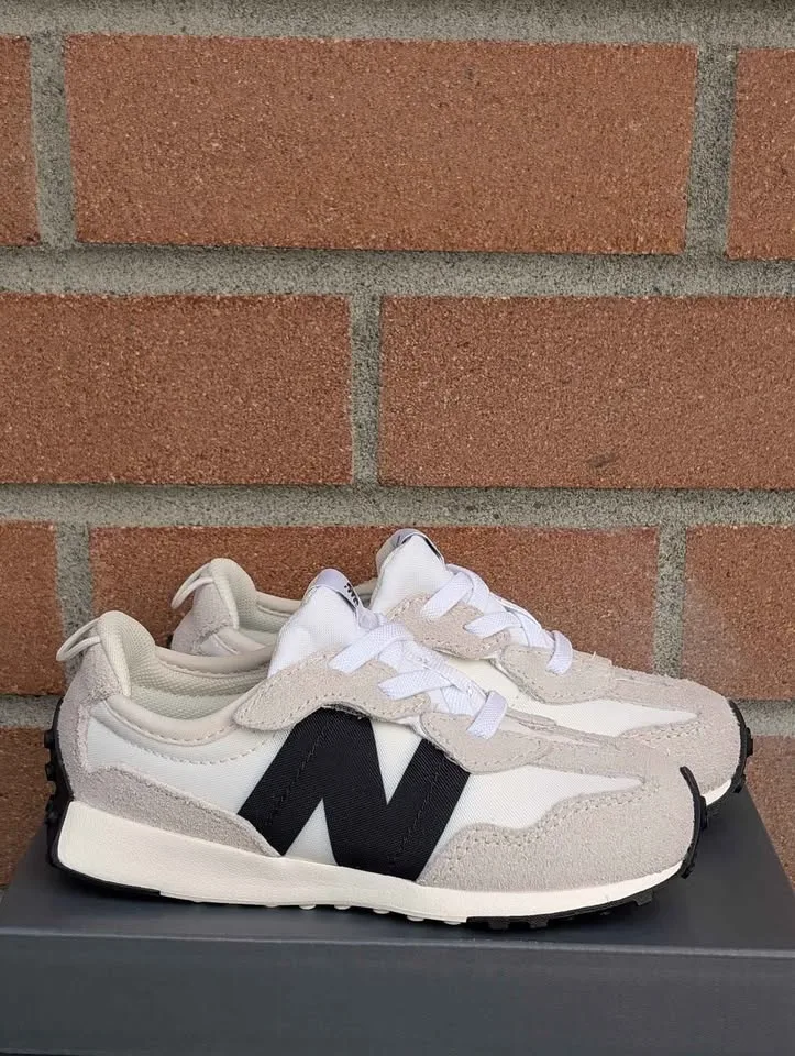 New Balance 327 - kids image indicator(2)