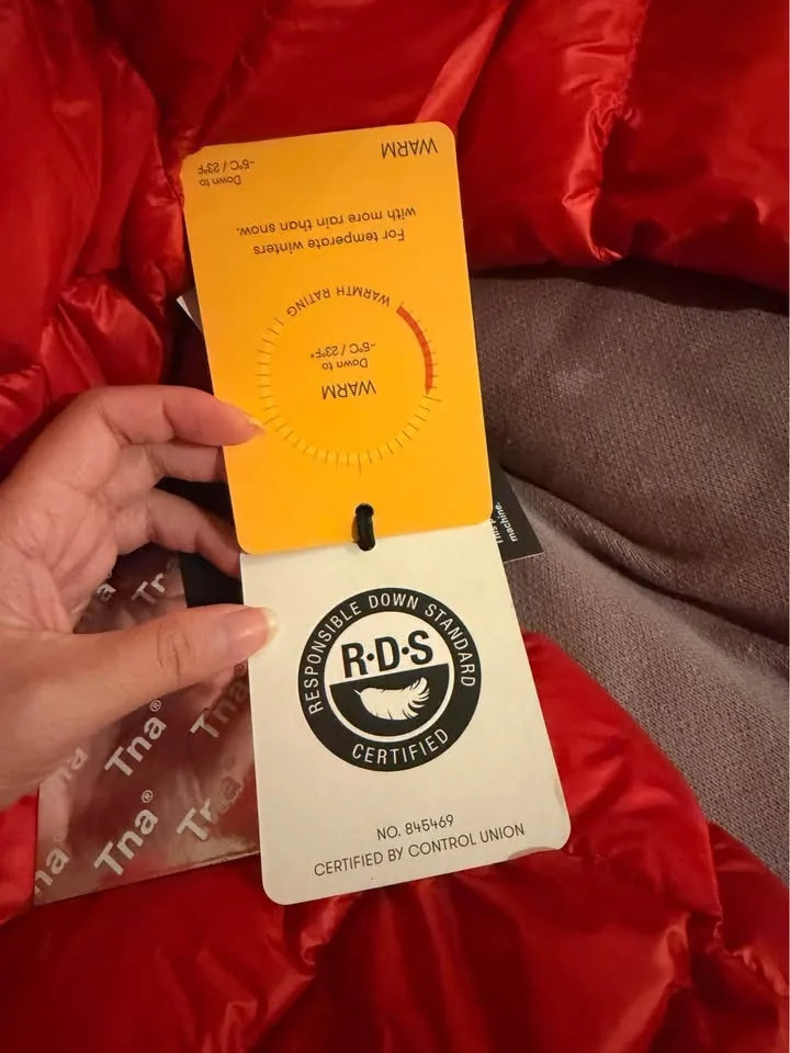 The little puff aritzia image indicator(5)