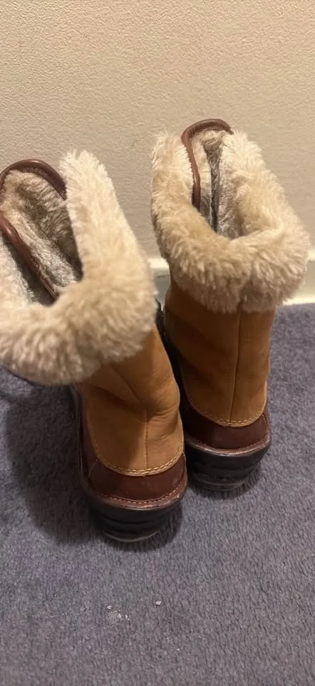 Bionica Rosemount waterproof leather boot size 6 image indicator(3)