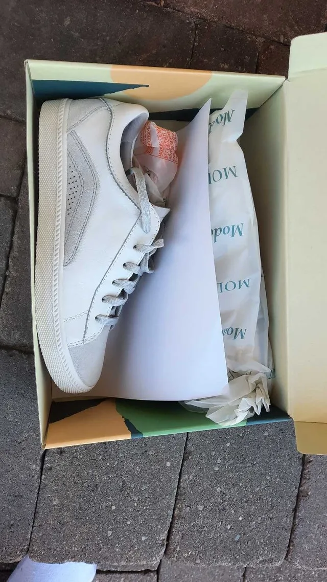 Earth Zen Moment women's shoes size 8 image indicator(5)