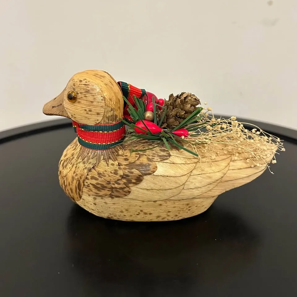 Straw Duck Décor – Vintage Folk Art Duck #Cleanout image indicator(3)