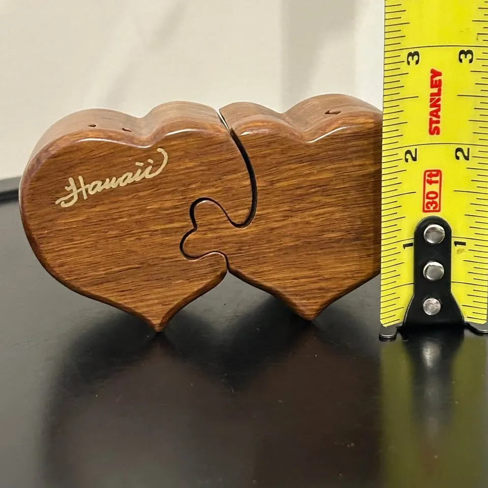 Hand-Carved Hawaii Small Wooden Puzzle Hearts Trinket Box image indicator(6)