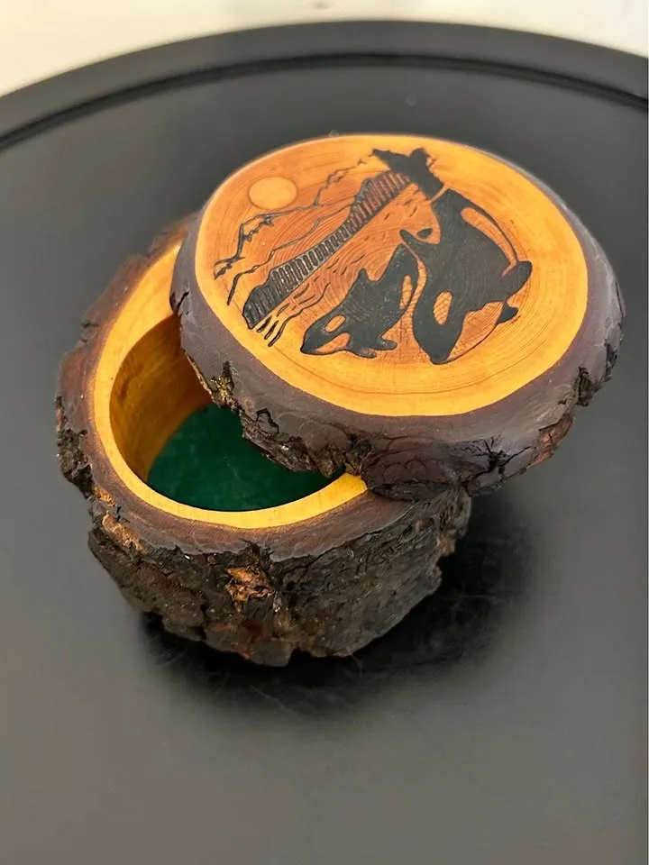 #Cleanout Rustic Wooden Trinket Box with Orca Carving