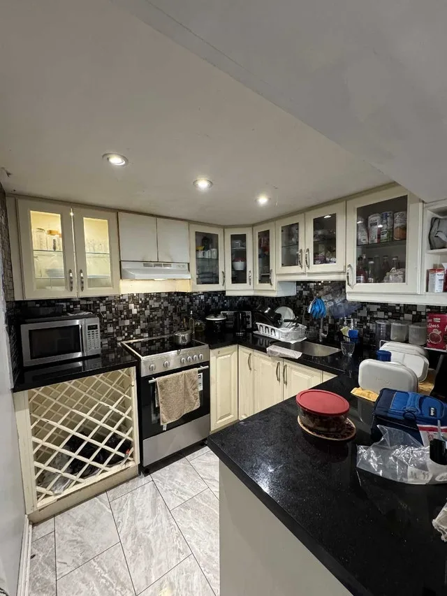 walk out bsmt for rent