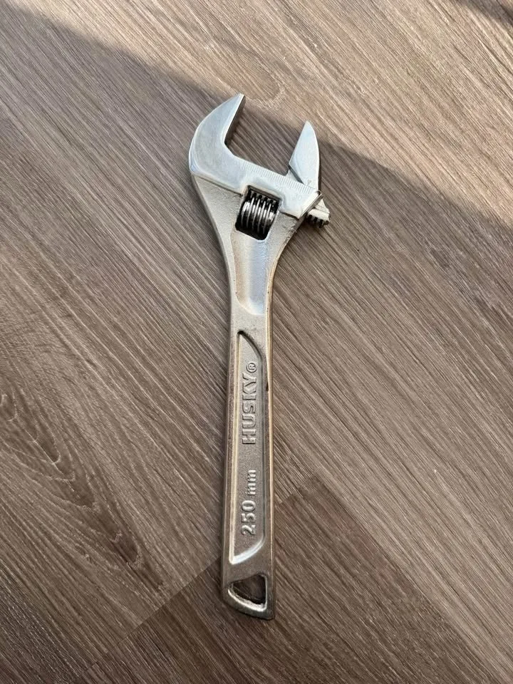 Husky Adjustable Wrench Set of 3 image indicator(5)