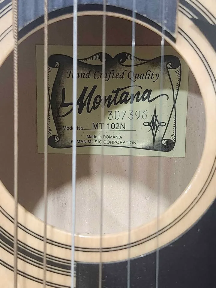 Montana MT102N classical acoustic guitar & casse . a 3/4 size image indicator(3)