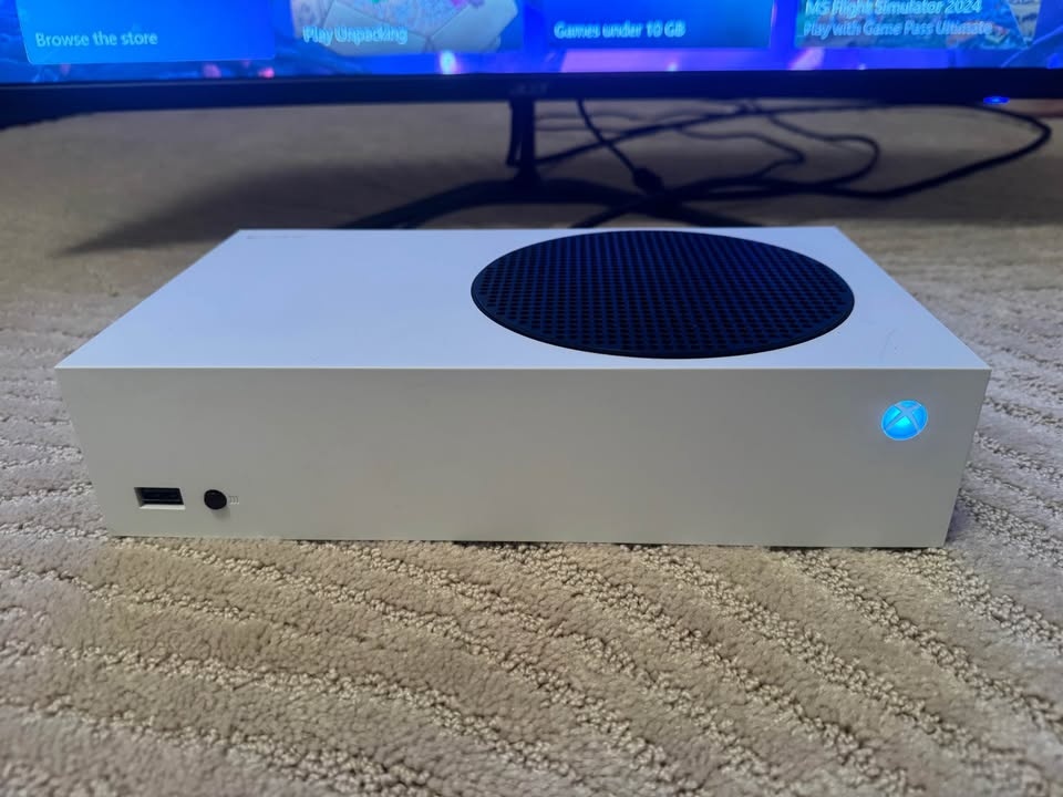 Xbox series s mint condition - photo 3