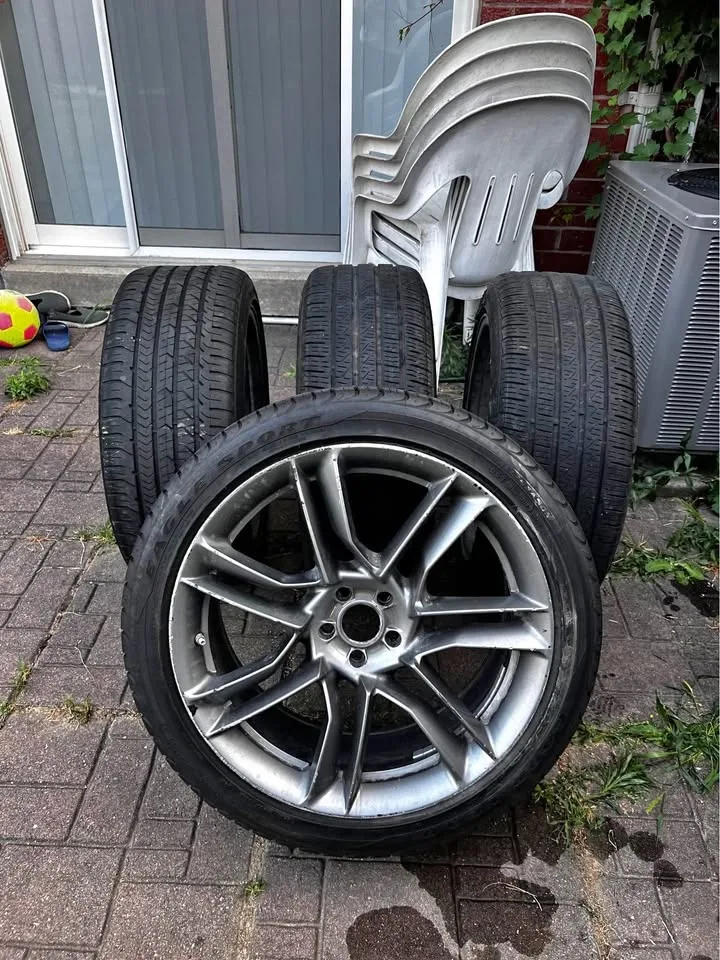 19 inch Rims with tires, 255/40/19new tires. 5x100