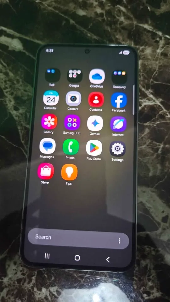 Samsung Galaxy S23 Phone + Otterbox Defender Case image indicator(2)