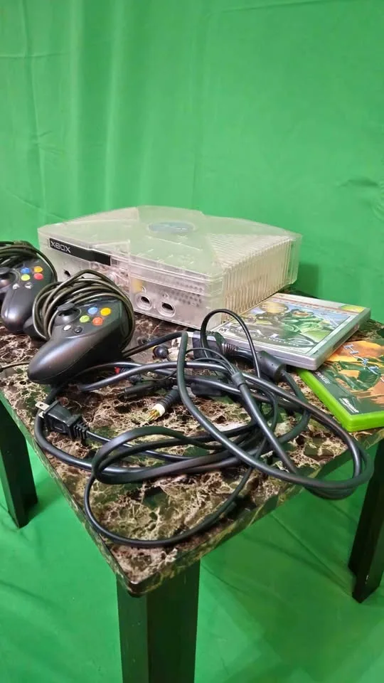 Rare Crystal Xbox Bundle + Halo Combat Evolved & Halo 2