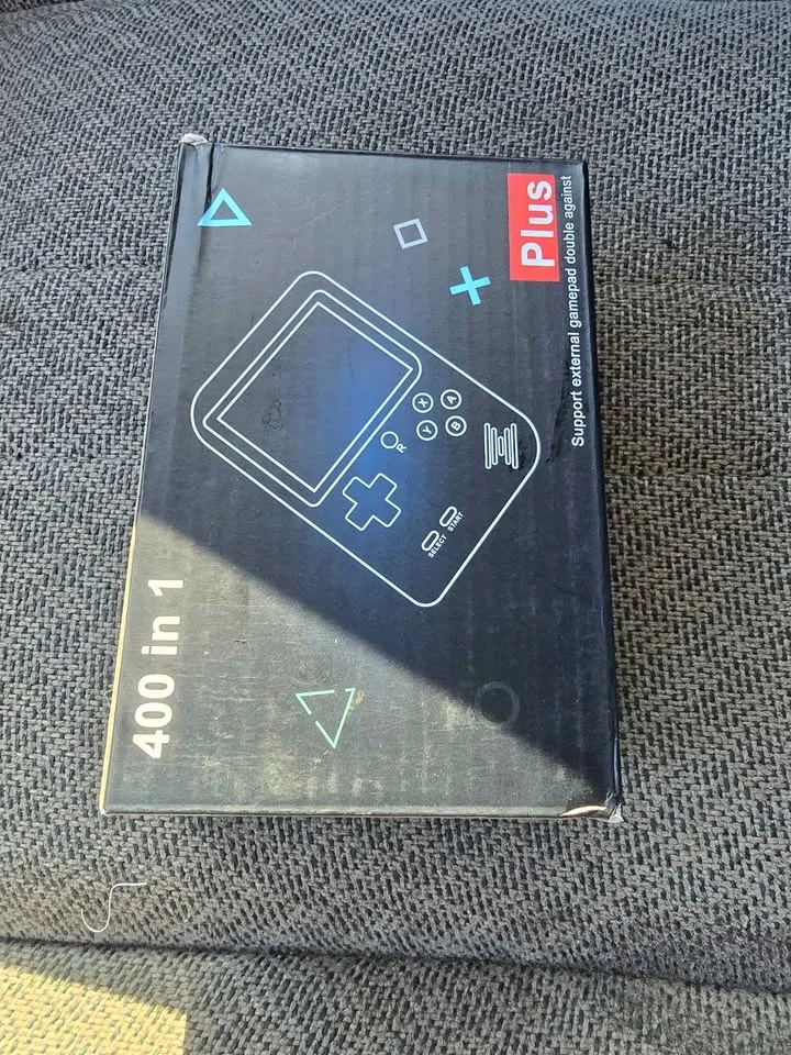 WHOLESALE ITEMS..BLUETOOTH HAT, INFANT OUTFITS, TABLETS, 400 IN image indicator(8)