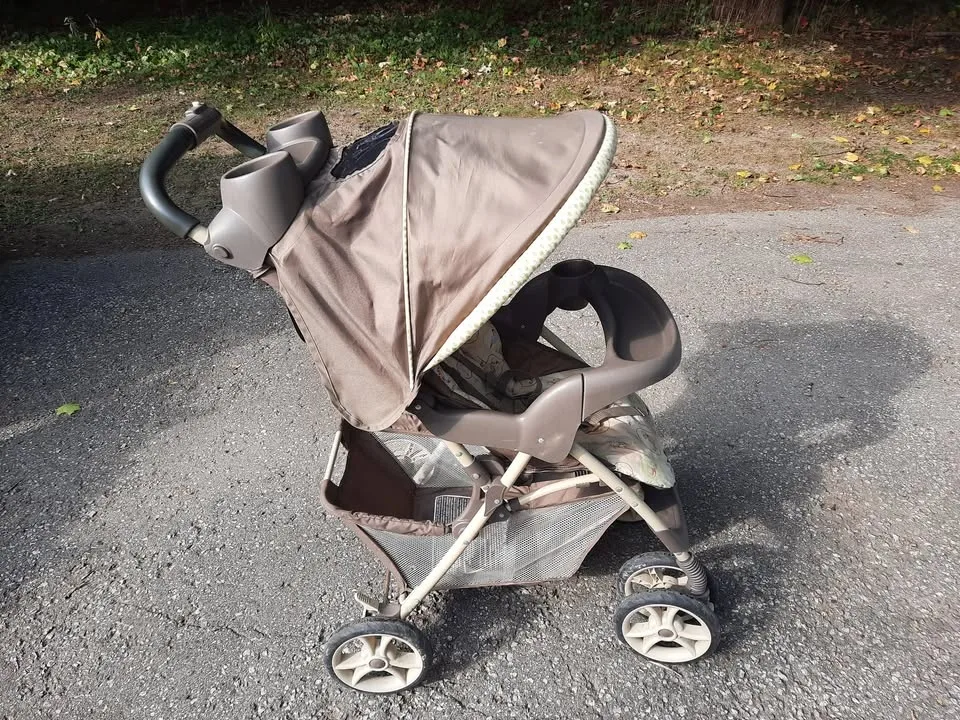 Graco Winnie the poo stroller
